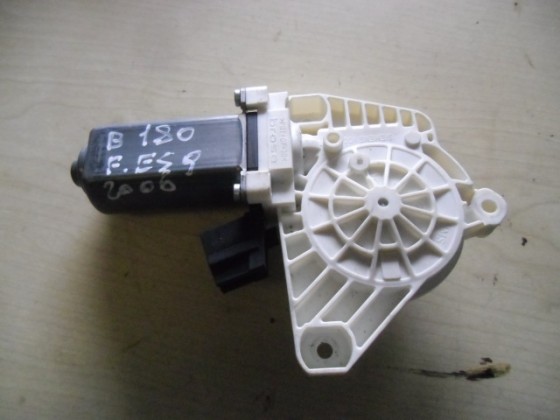 Motor Elevador Frente Esquerdo Mercedes B180 2006 mev321